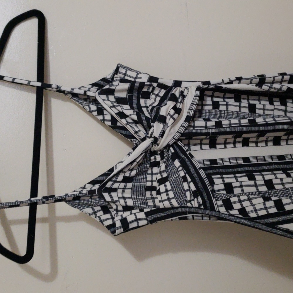 Dress - Picture 4 of 4